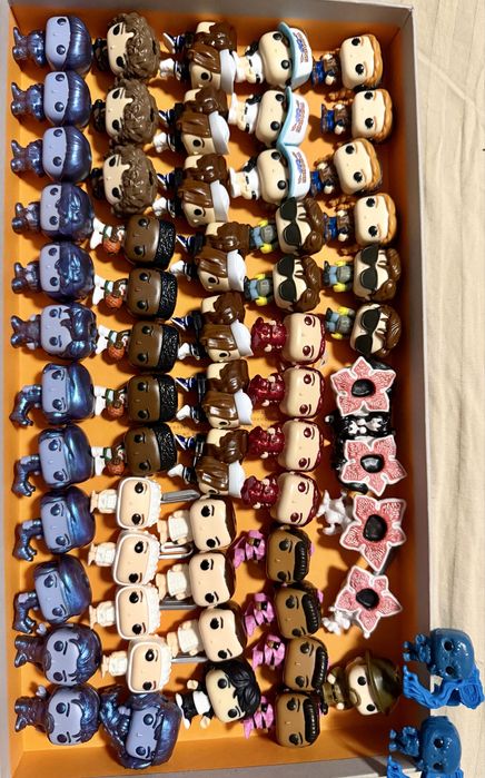 Колекція фігурок персонажів Stranger Things