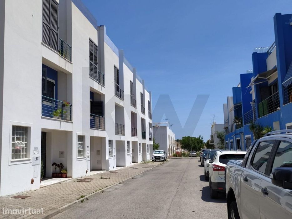 Encantadora Moradia T2 na Quinta da Cerca, com extra Apartamento T1 na