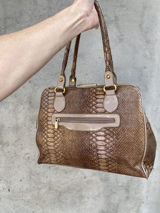Сукна під шкірупітона аля прада