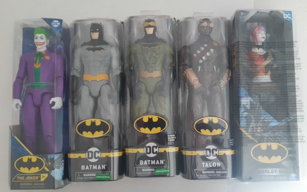 Bonecos Batman, Joker, Robin, Harley Quinn, etc.