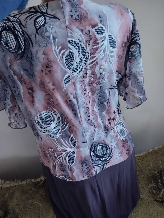 Дві сукні 54 розмір. Дивіться заміри