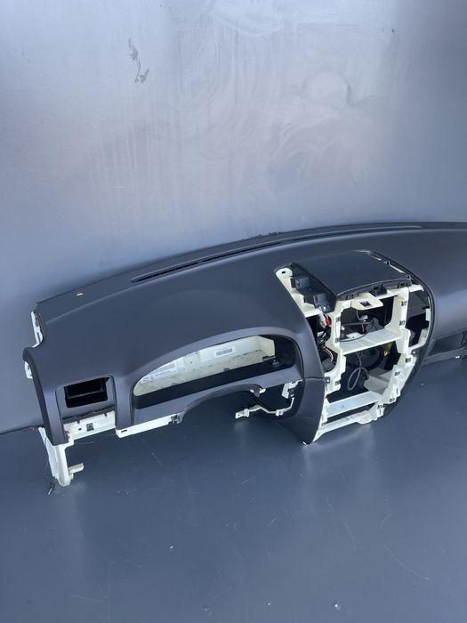 Торпеда Kia Sorento 1 Кіа соренто 02-09р передня панель