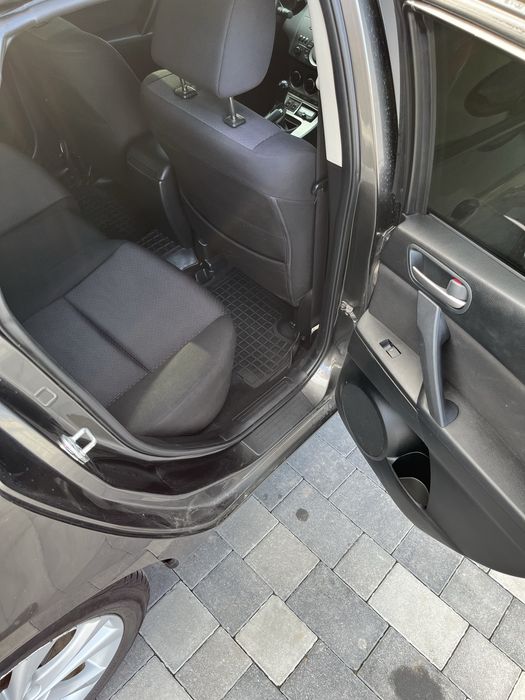 MAZDA 3  1.6дизель