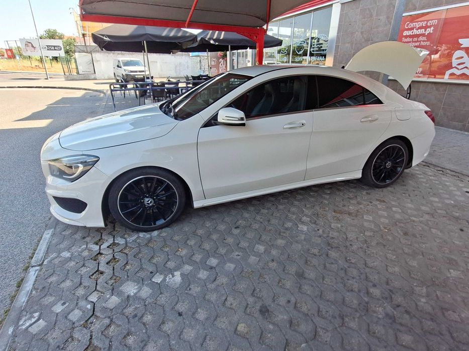 Mercedes-Benz CLA 200 d 7G-DCT AMG Line