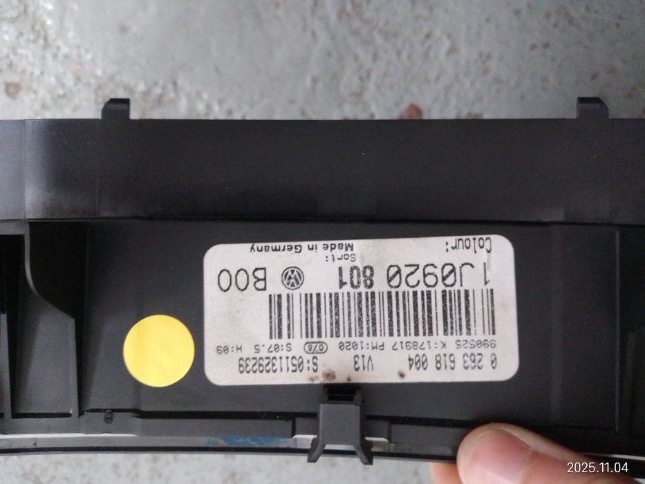 Tampa quadrante VW Golf IV