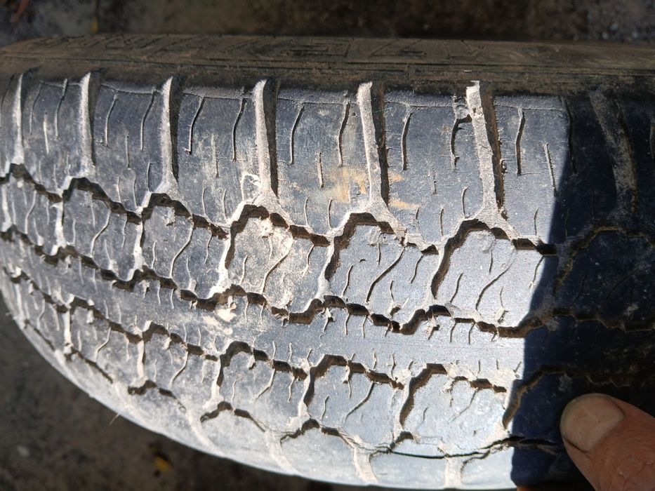 Шини покришки  бу  R 13