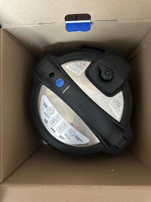 Multicooker Tesla EliteCook K70 1000W 6l