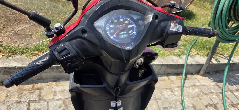 Vendo Motos 125  suzuki ou  sym