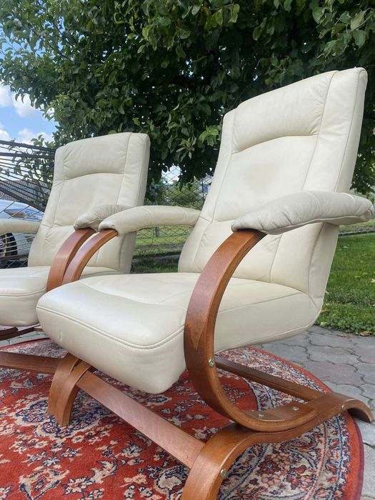 Шкіряні крісла качалки