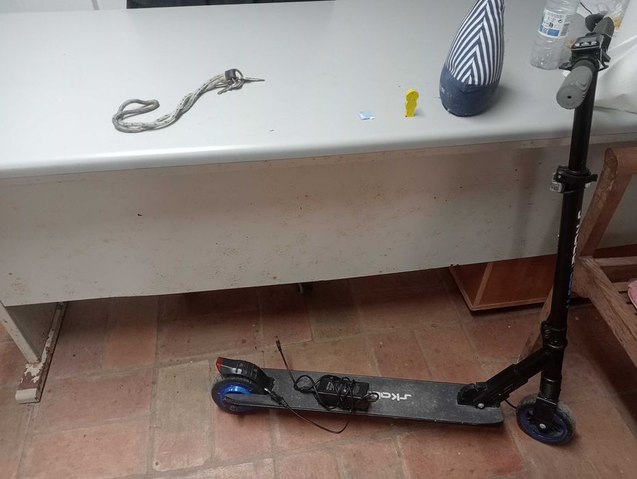 Trotinete electrica em bom estado