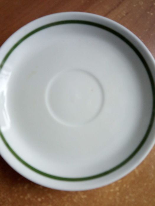 Talerzyk podstawka Kahla biała porcelana ,zielona otoczka