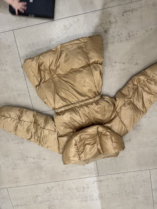 Зимовий пуховик Levis