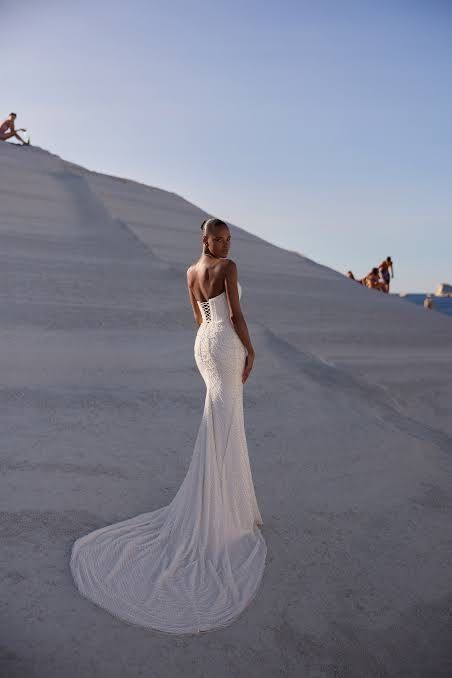 Продам ВЕСІЛЬНУ сукню від бренду Eva Lendel