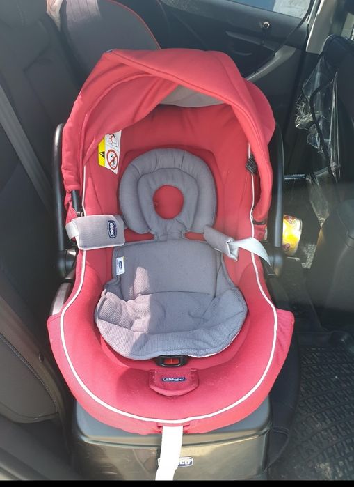 Автокрісло Chicco 0+