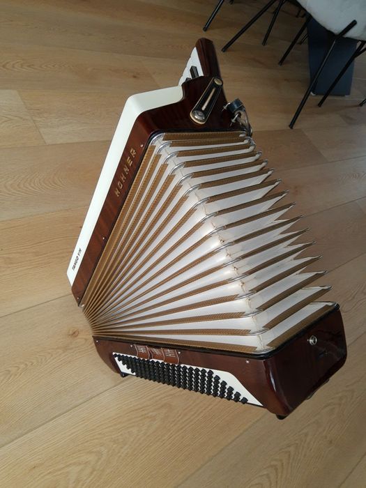 Akordeon Hohner TANGO V M MUSETTE 120 b. 4/5 chóry,lekki 10kg,jak NOWY