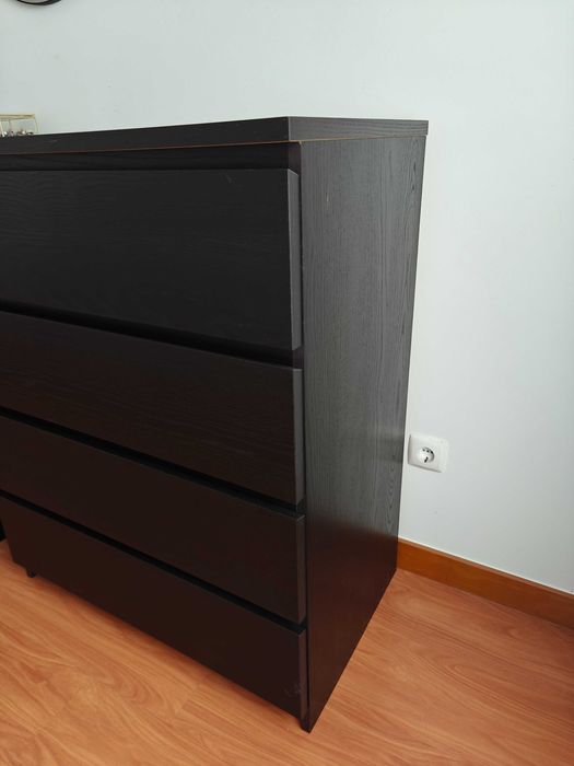 cómoda 4 gavetas