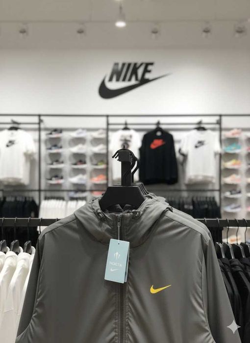 Черная Куртка Ветровка NIKE NOCTA