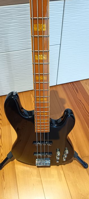 Baixo Markbass Gloxy 4