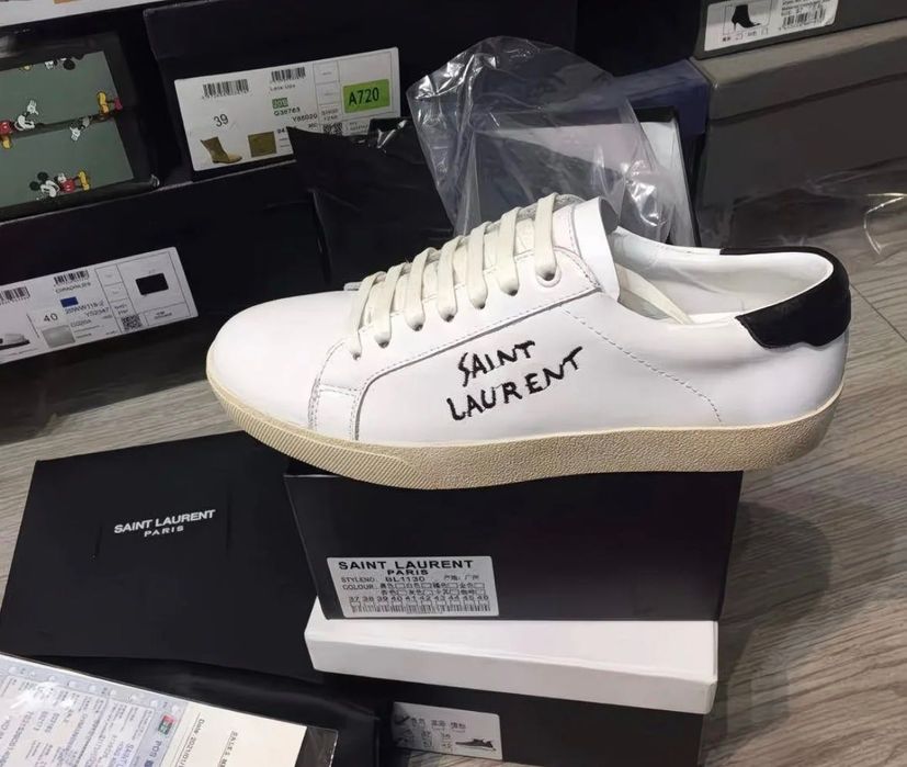 Кеди від Saint Laurent. Білий колір.