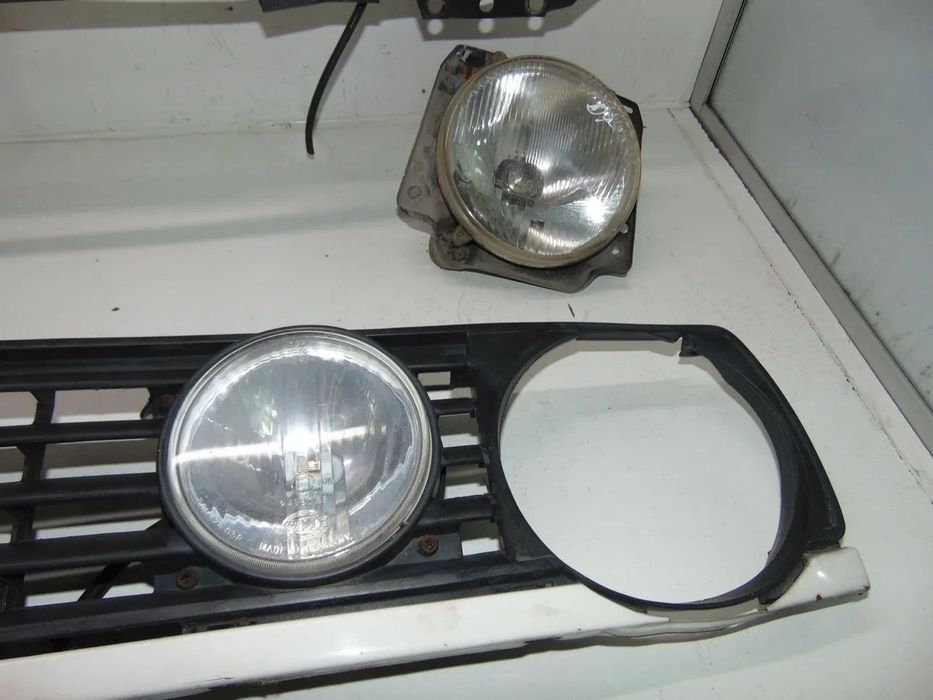 VW Golf 2 frente/Grelha