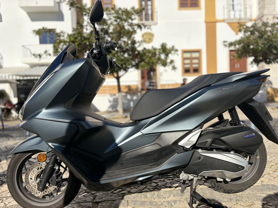 Honda PCX 2025 – Excellent Condition – Only 6,200 km
