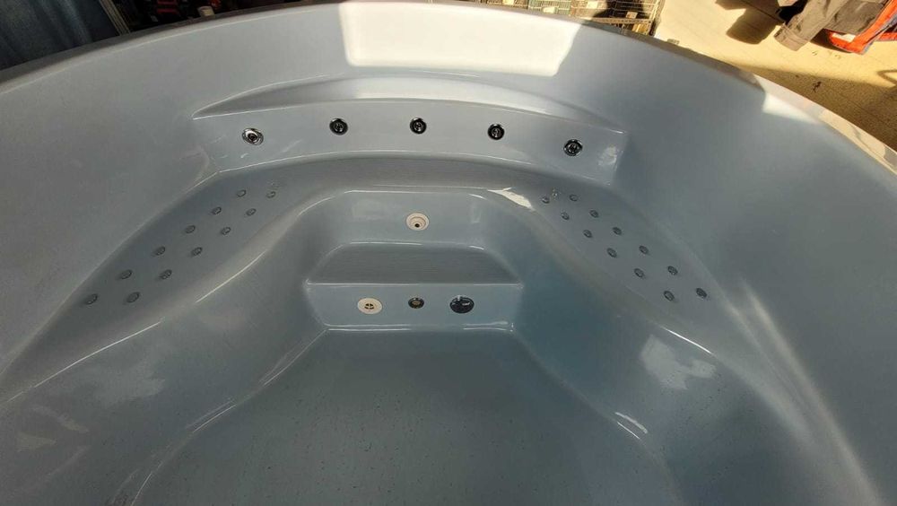 Basen wolnostojący 370x210x100 ogrodowy jacuzzi hydromasaż