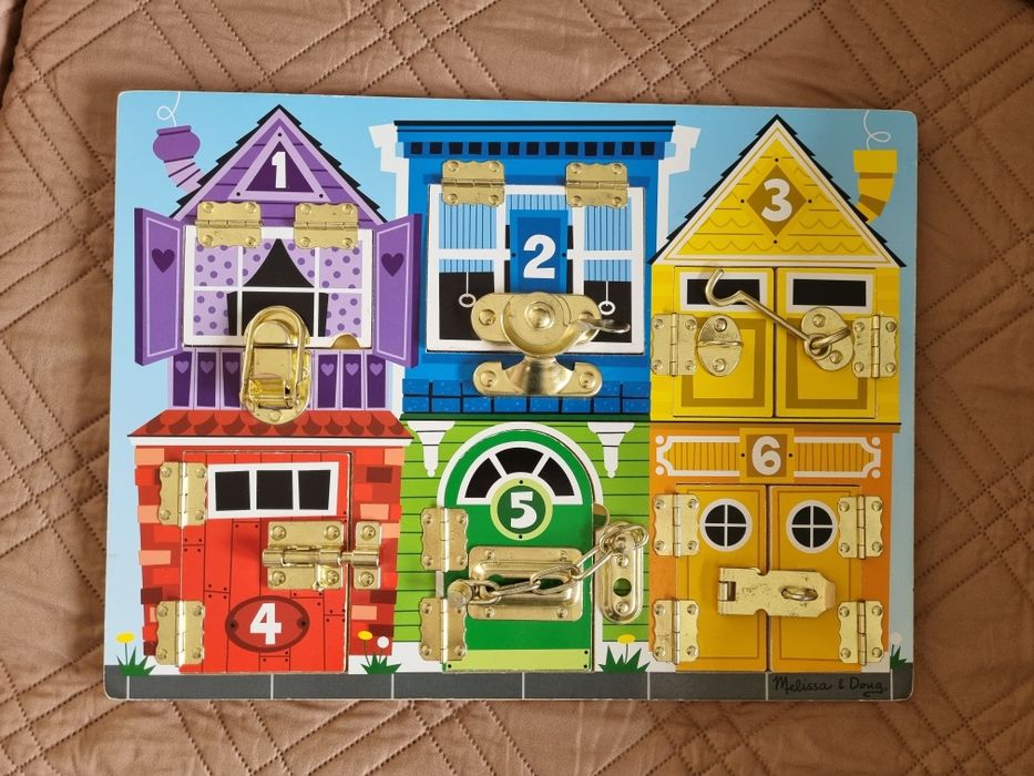 Jogo para bebés/crianças com fechaduras -busy board