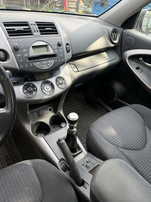 Продаж Toyota Rav 4