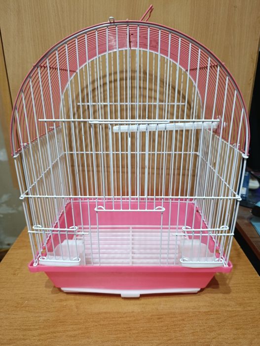 Продам  клетку .