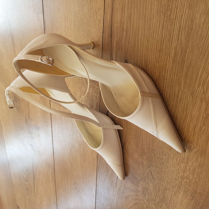 Suknia ślubna z gorsetem