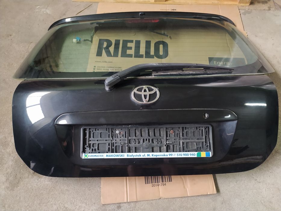 Klapa bagażnika toyota corolla e12 02-06r.
