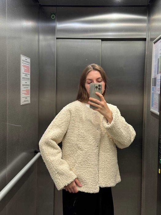 Kurtka typu teddy Zara krótki płaszcz z imitacji baranka