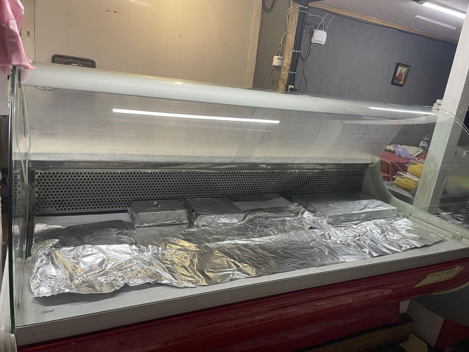 Продам холодильні вітрини