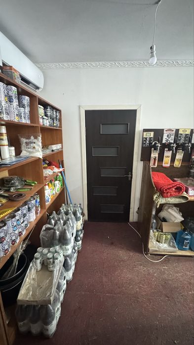 Магазин продовольчий Мошни