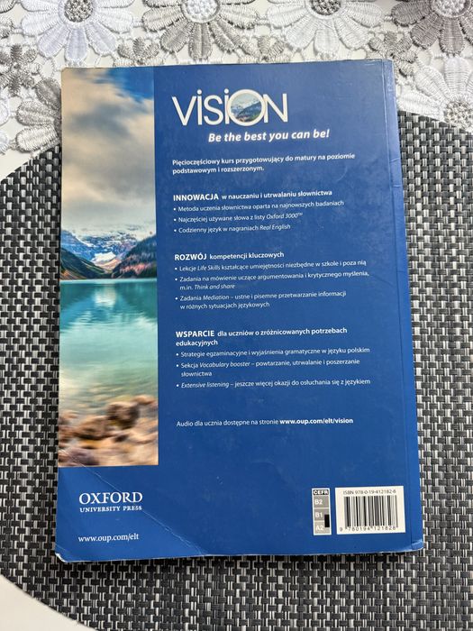 Podrecznik Vision 2 Oxford + przykładowe  rozdzialy