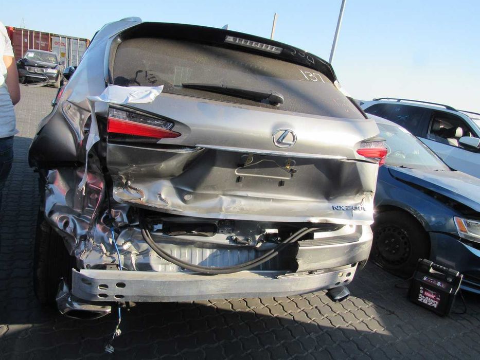 Насадка глушника Lexus NX200t 15 на бампері 17408-36030 
17408-36010