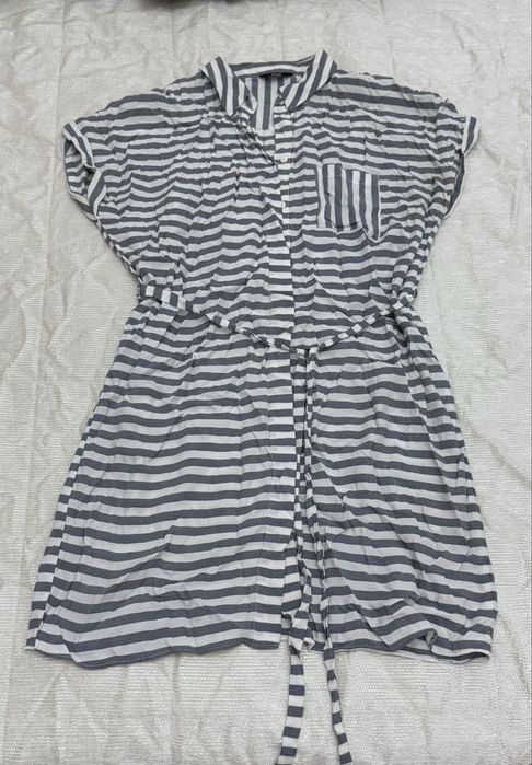 Vestido riscas cinza e branco