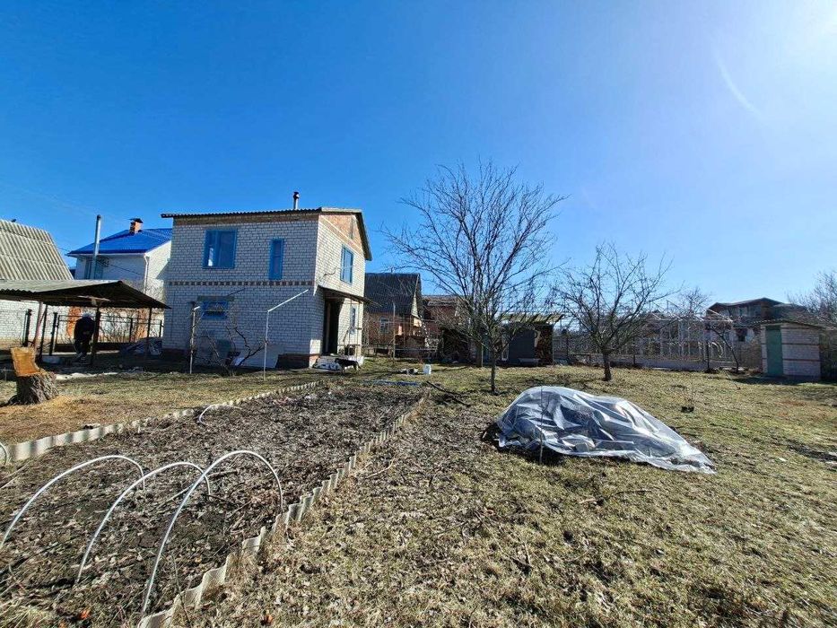 Продаж затишної дачі в Новоселівці!
