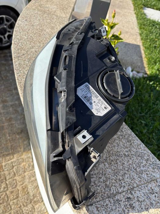 Farol direito F10/F11