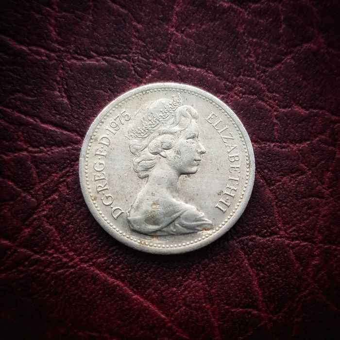 5 New Pence 1975 - Wielka Brytania