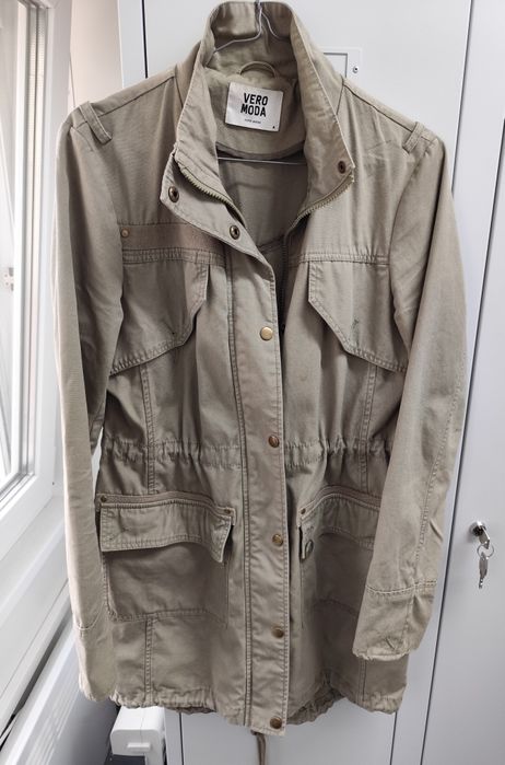 Kurtka damska parka w stylu militarnym Vero Moda r. M