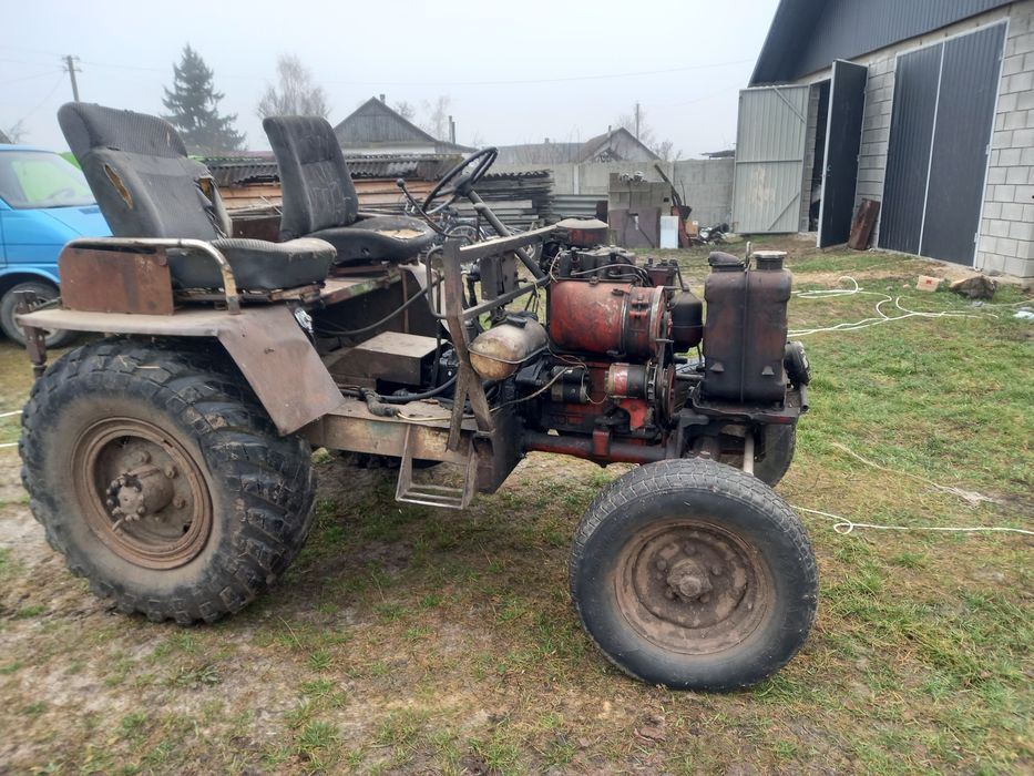 Трактор  цілком або по запчастинах