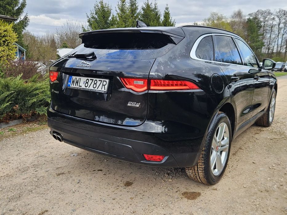 Jaguar F-Pace