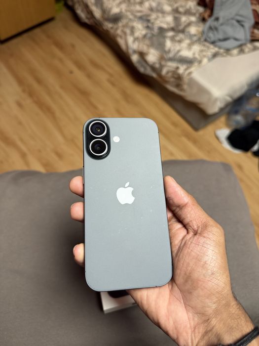 Iphone 17.   256GB