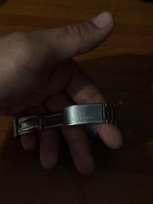 Продам годдиник Certina