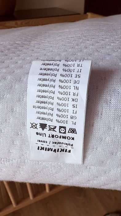 Łóżeczko niemowlęce drewniane z materacem