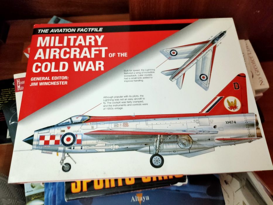 Livros variados técnicos