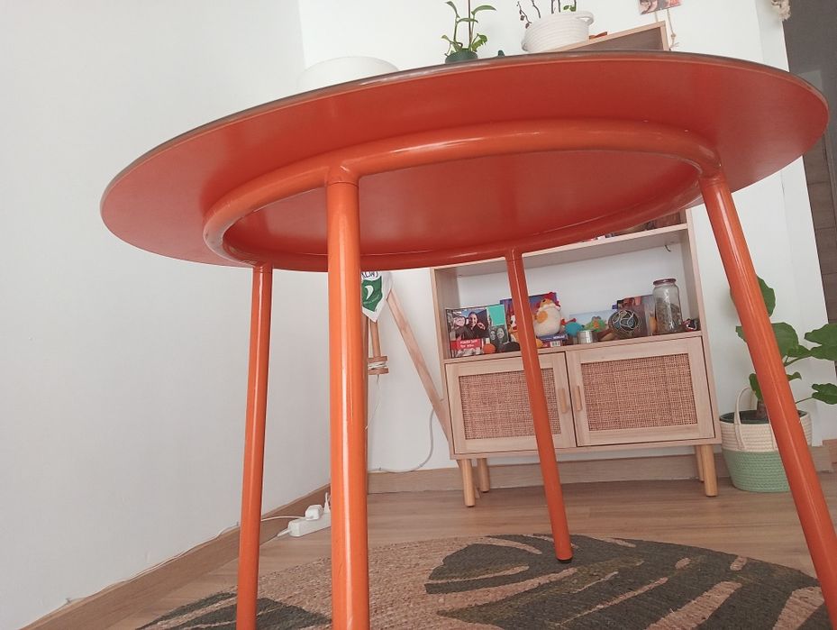 Mesa vidro laranja
