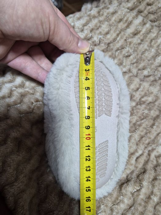 Плюшеві тапочки Next "Зайчики", р. 5 UK (21.5 EUR). Стан нових.