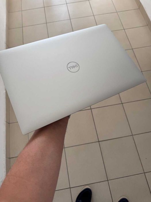Продається ноутбук  DELL у відмінному стані